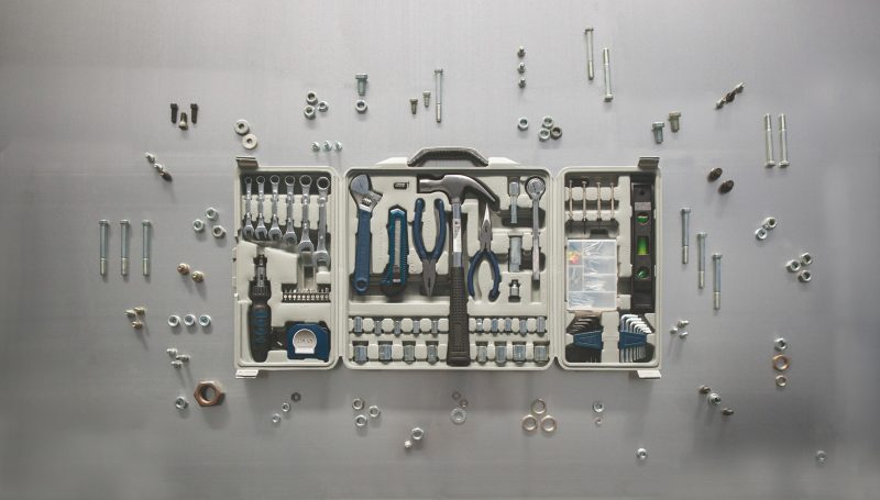 Professional Deluxe Tool Kit - 7