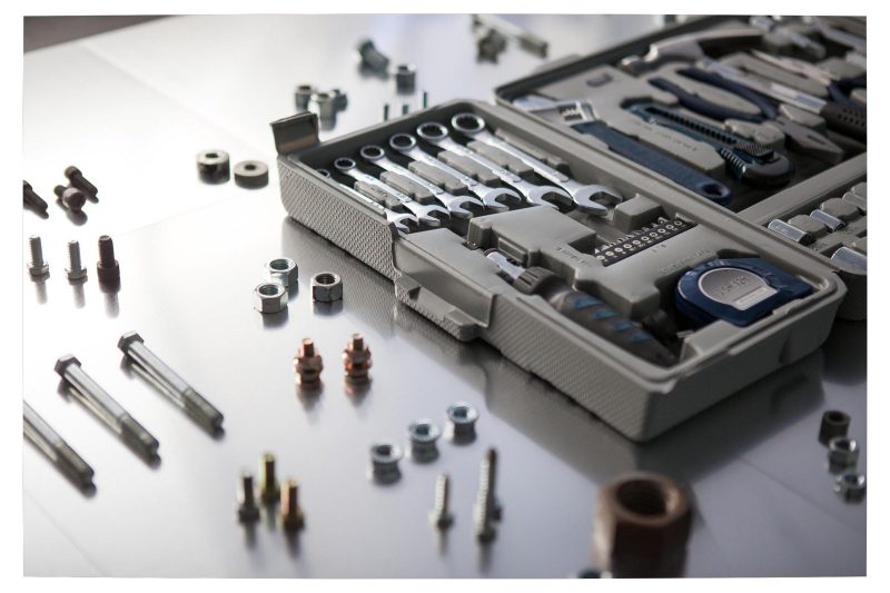 Professional Deluxe Tool Kit - 8